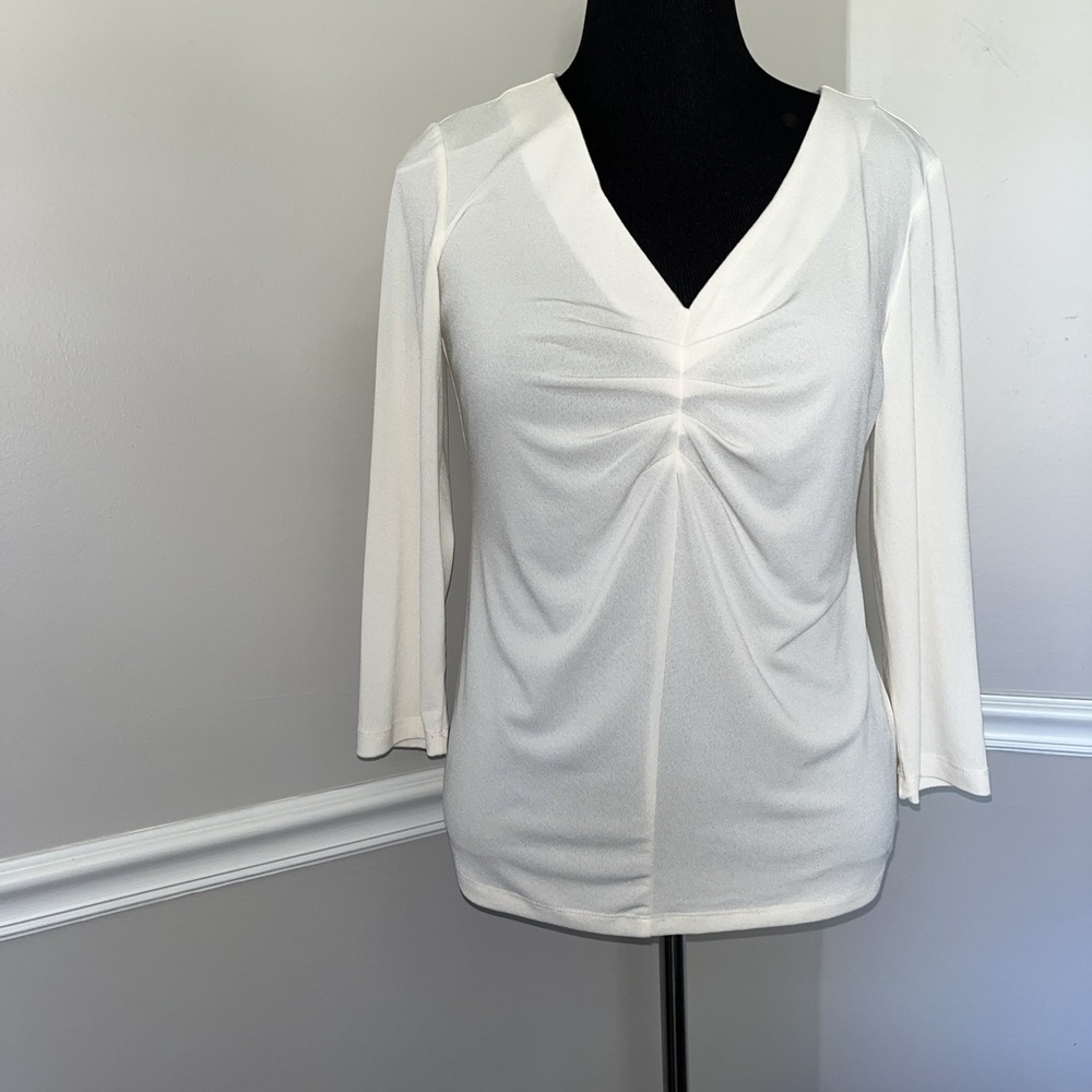 Studio by JPR Women's Pleated V-Neck 3/4 Sleeve Pullover Ivory‎ Size M